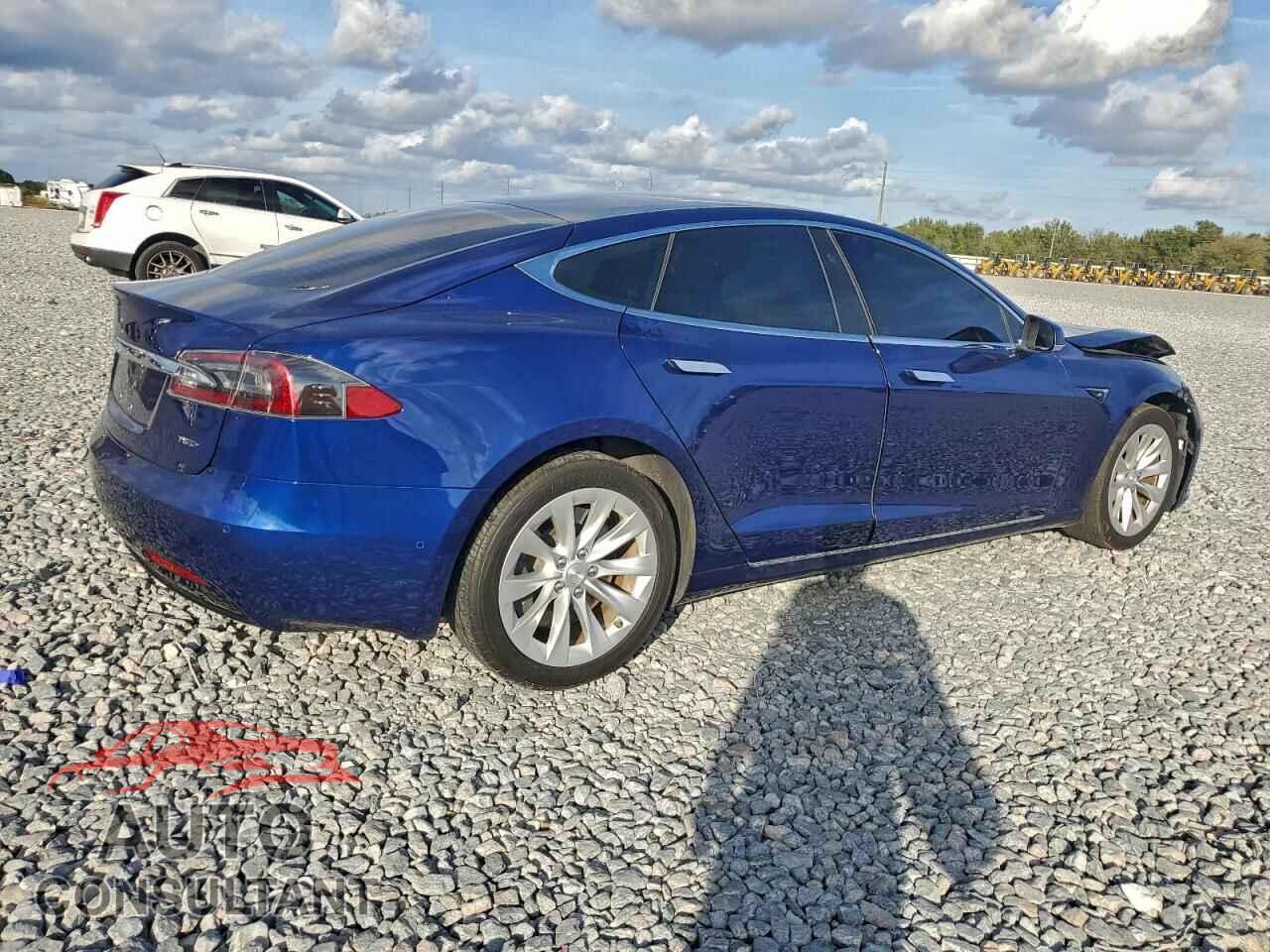 TESLA MODEL S 2018 - 5YJSA1E26JF273050