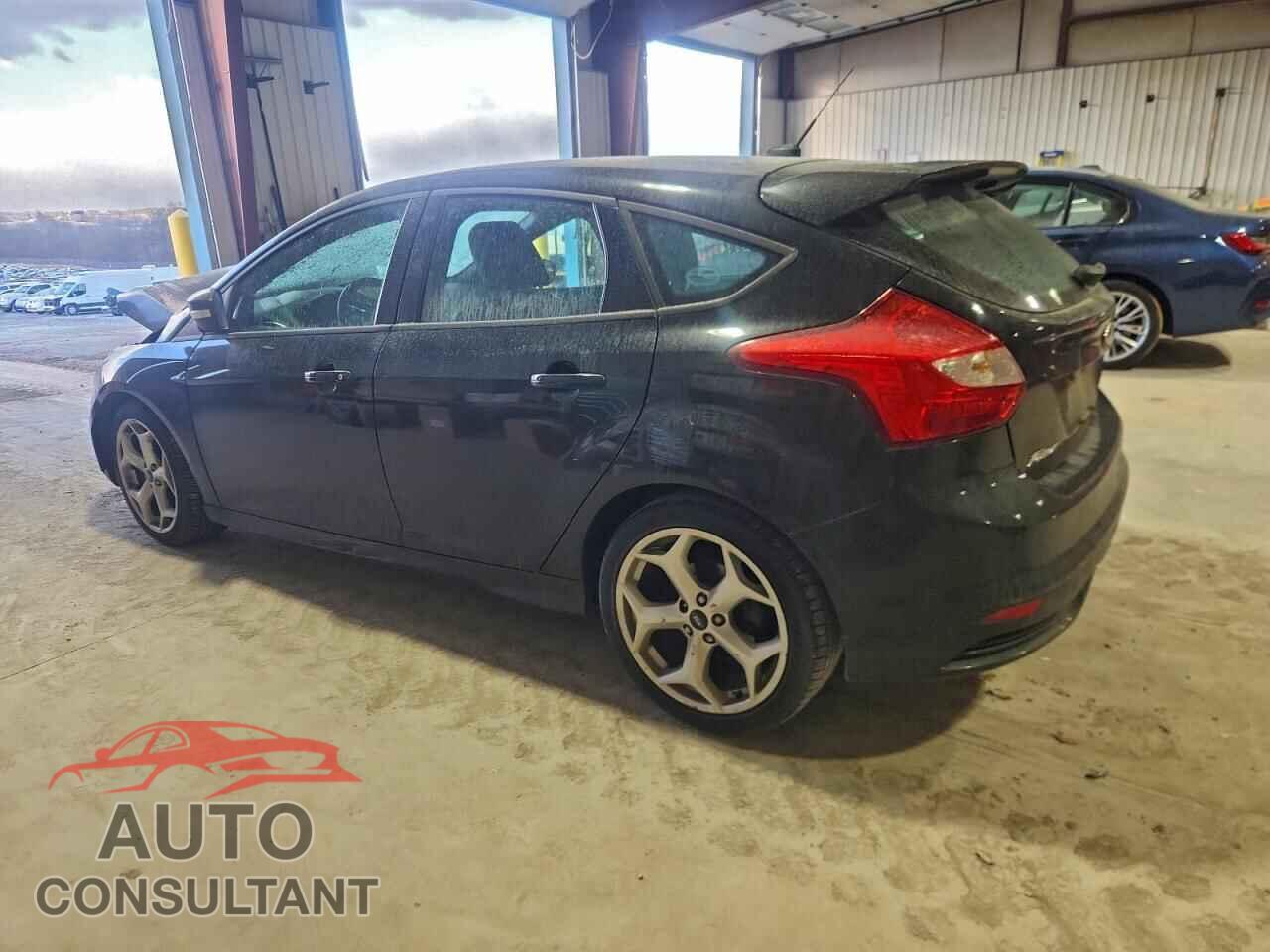 FORD FOCUS 2013 - 1FADP3L94DL136411