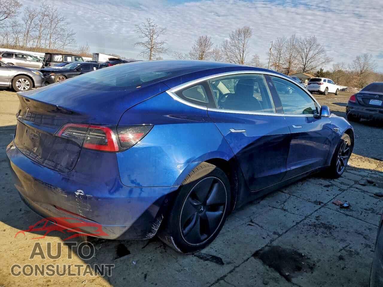 TESLA MODEL 3 2018 - 5YJ3E1EA1JF124836
