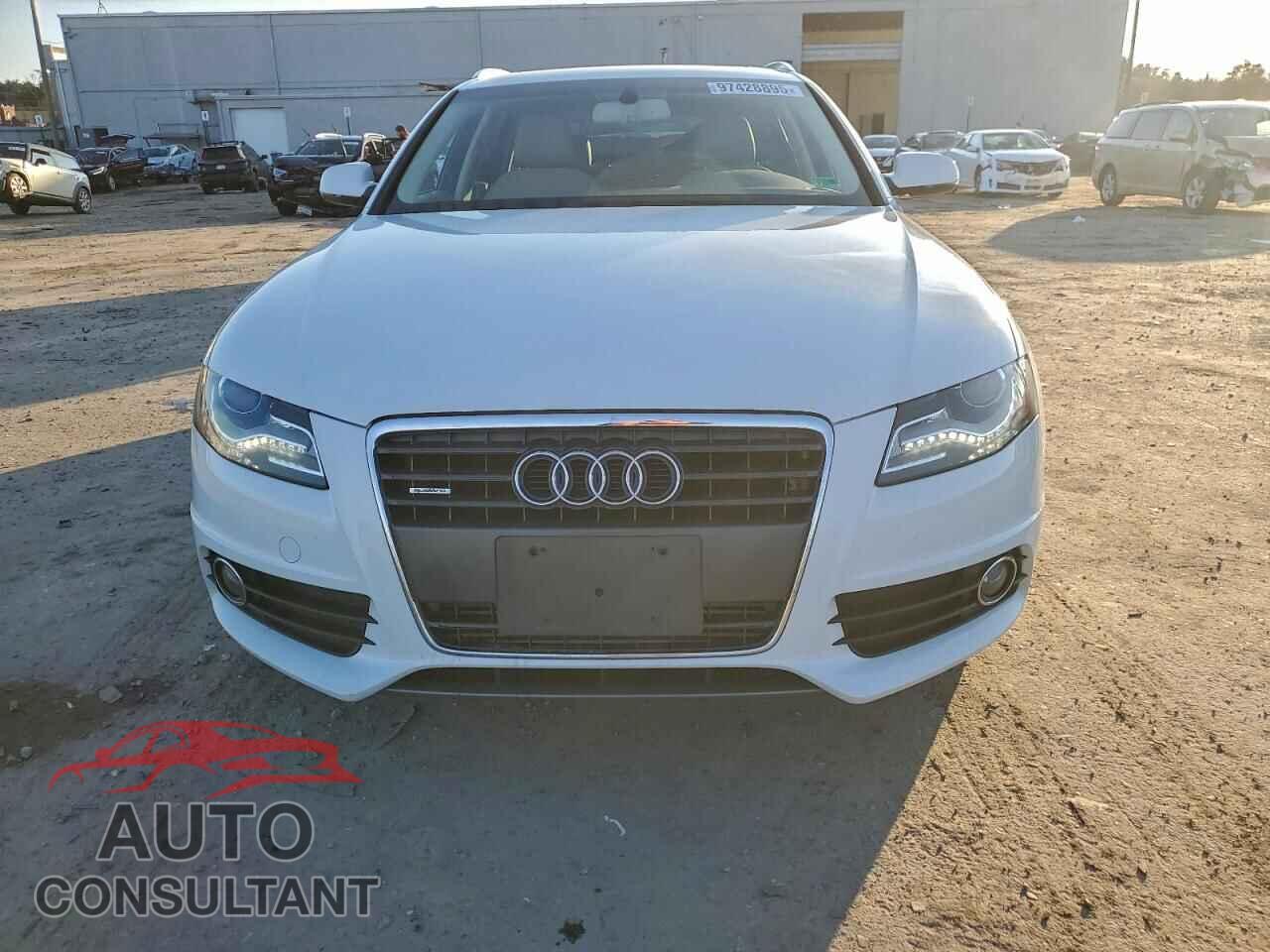AUDI A4 2012 - WAUWFAFL8CA048485