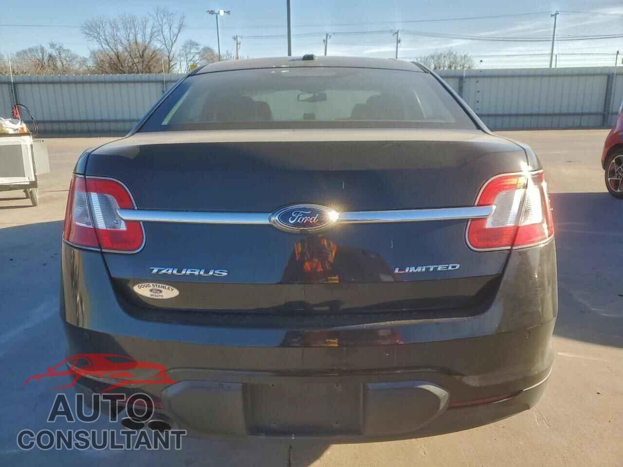 FORD TAURUS 2011 - 1FAHP2FW6BG169431