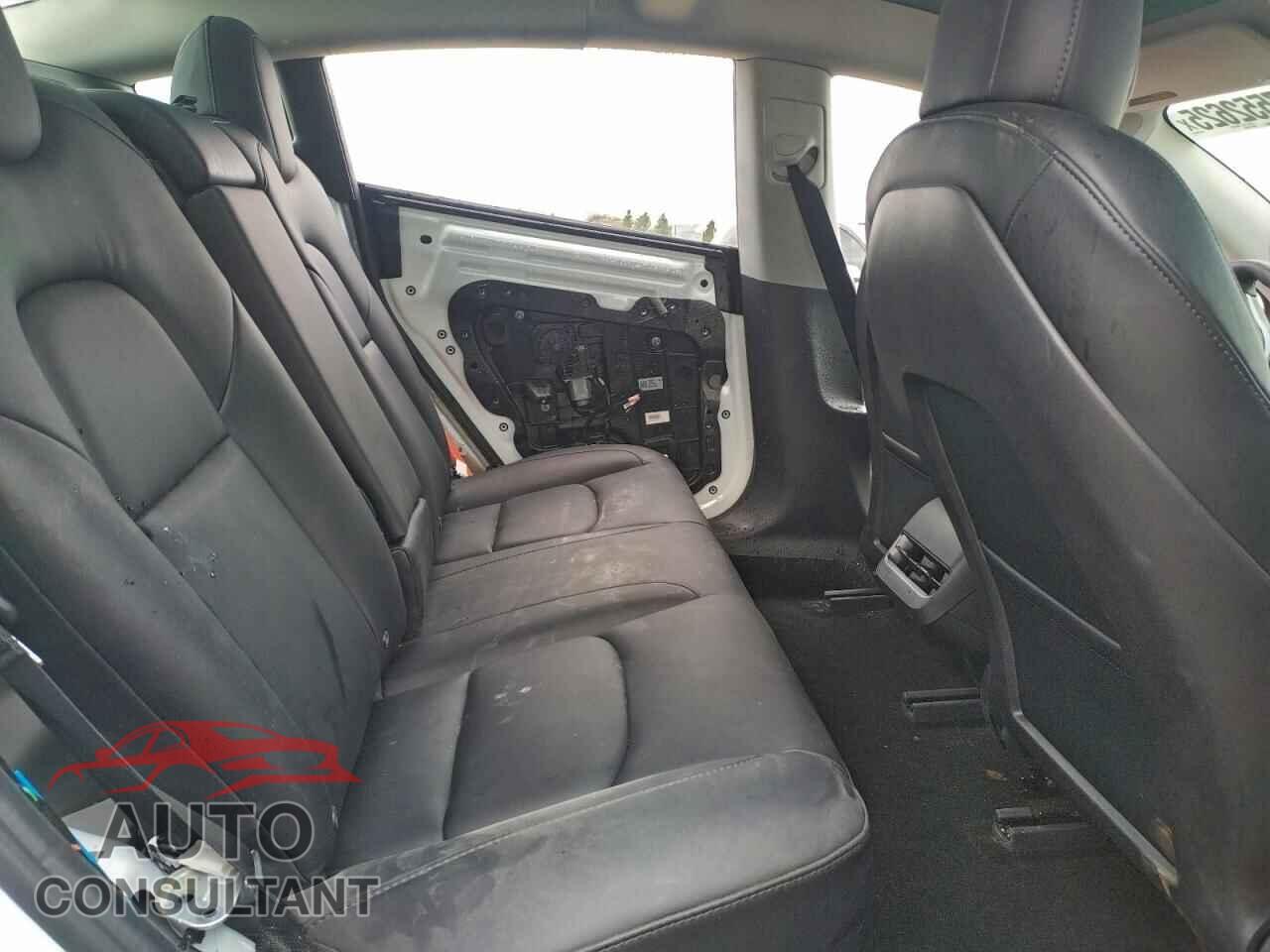 TESLA MODEL 3 2021 - 5YJ3E1EB7MF075509