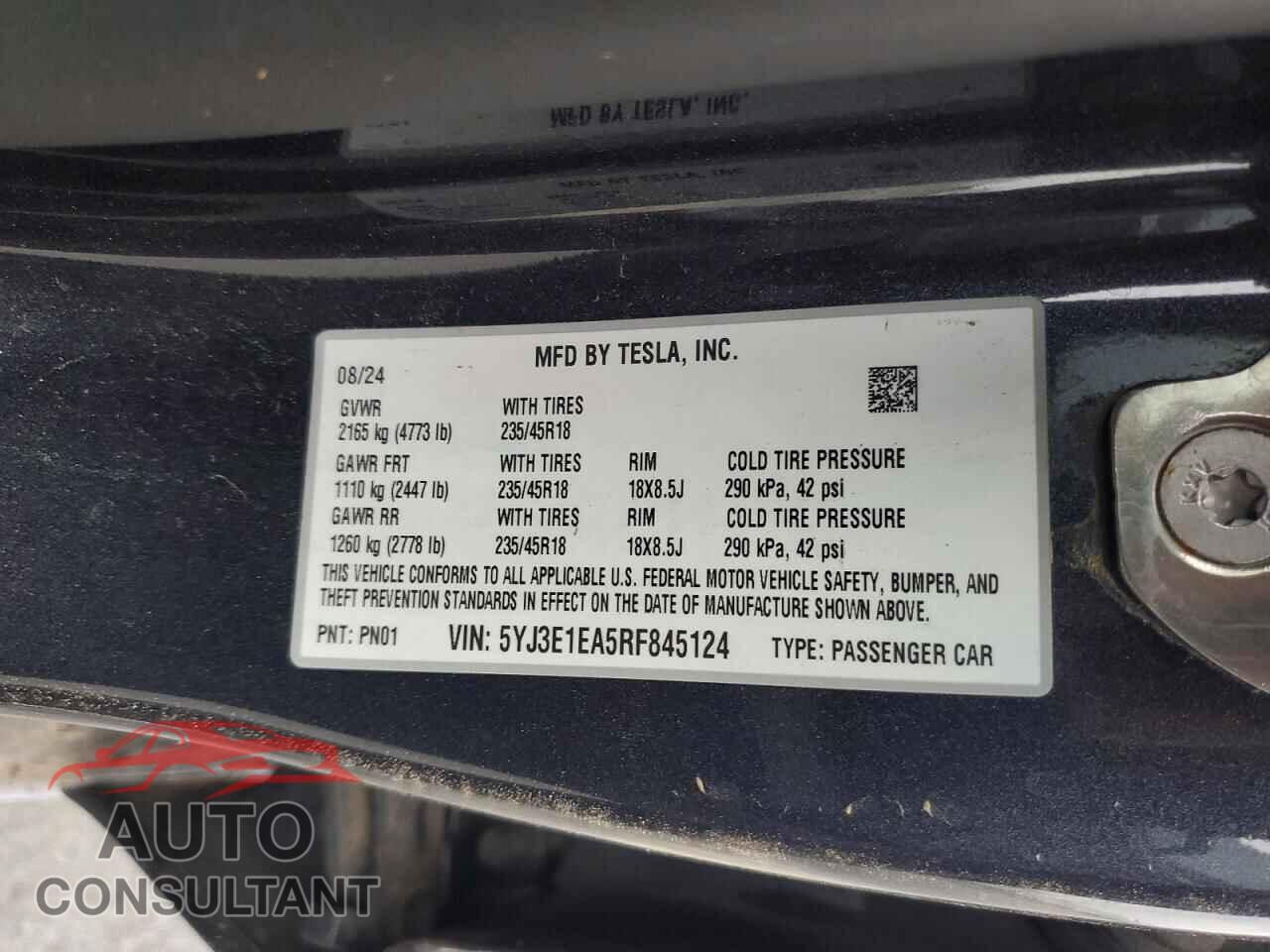 TESLA MODEL 3 2024 - 5YJ3E1EA5RF845124