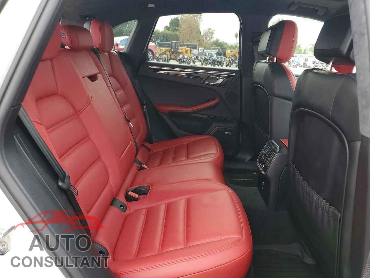 PORSCHE MACAN 2021 - WP1AF2A50MLB60391