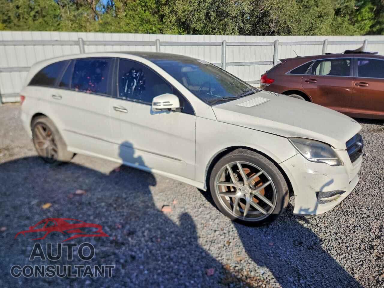 MERCEDES-BENZ R-CLASS 2012 - 4JGCB5HE6CA146210