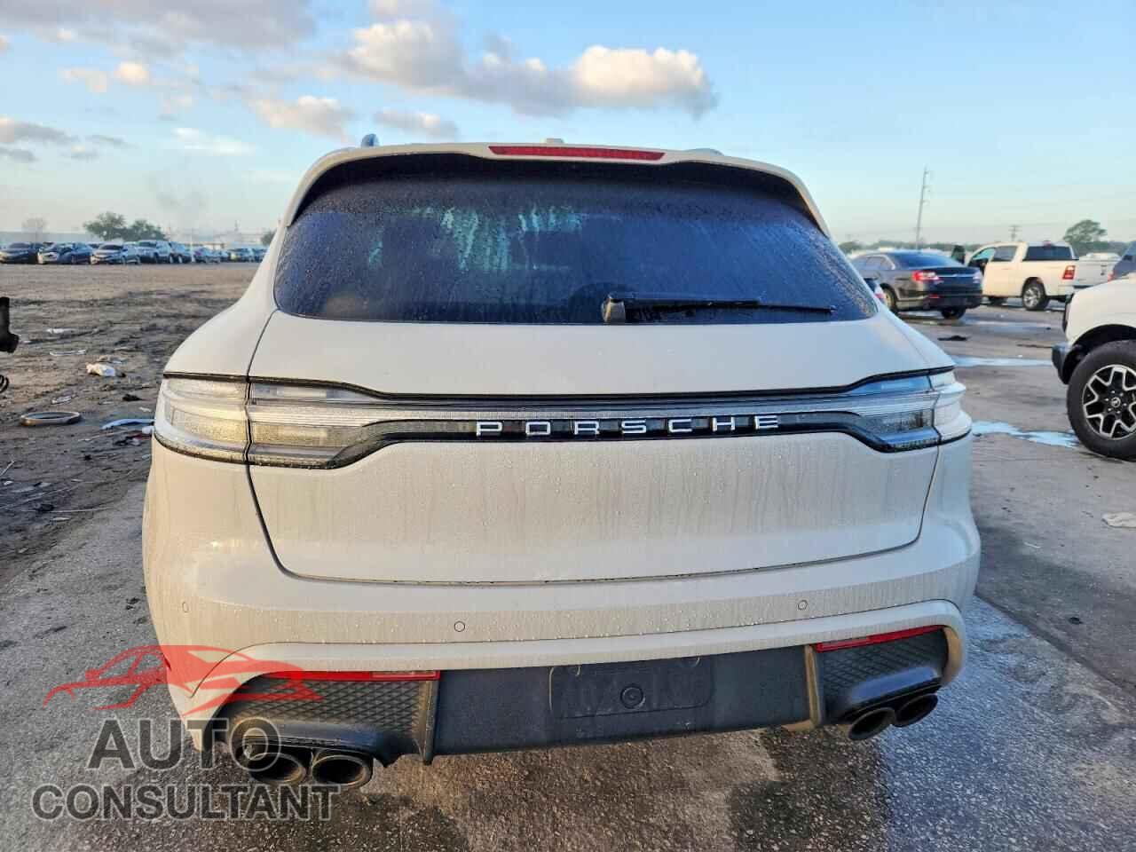 PORSCHE MACAN BASE 2024 - WP1AA2A58RLB05189