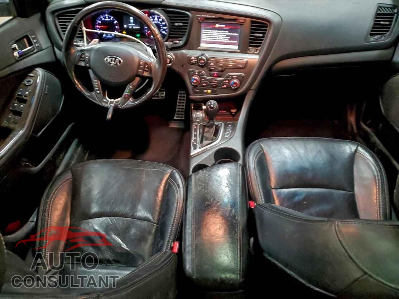 KIA OPTIMA 2013 - 5XXGR4A67DG100650