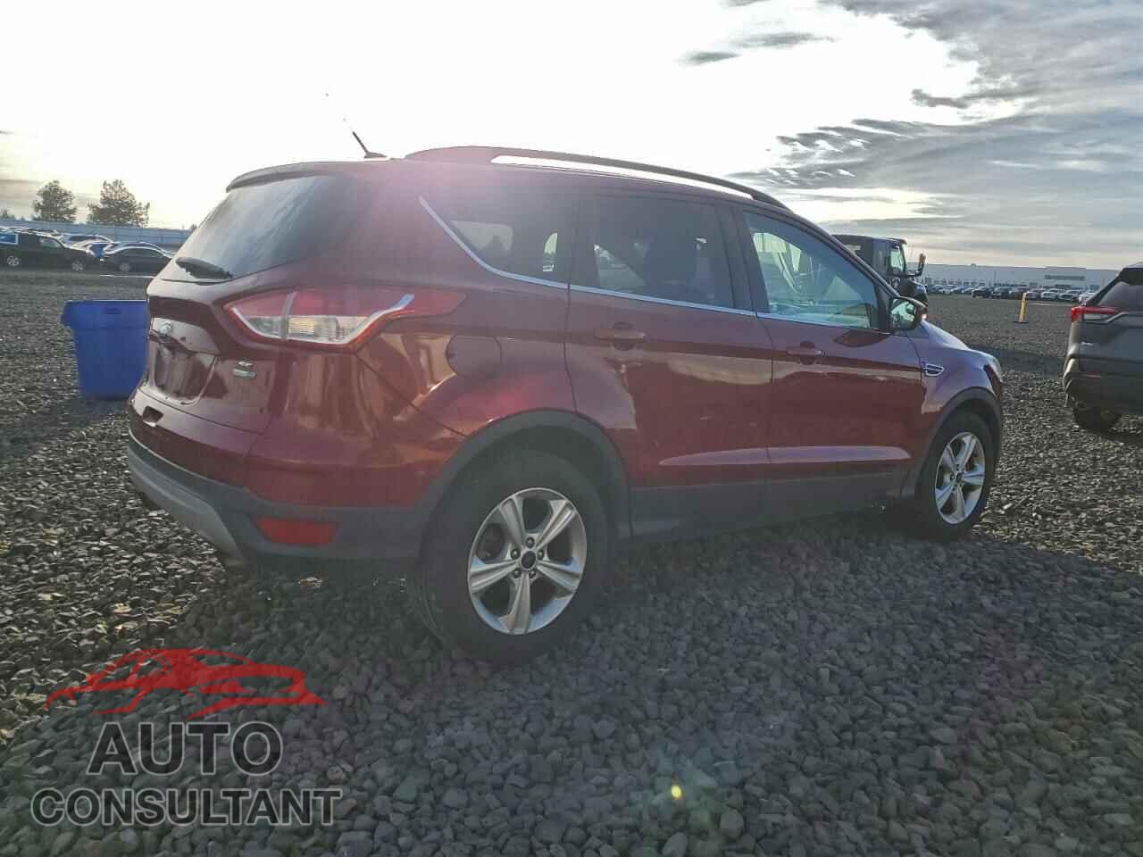 FORD ESCAPE 2015 - 1FMCU9GX4FUC27407