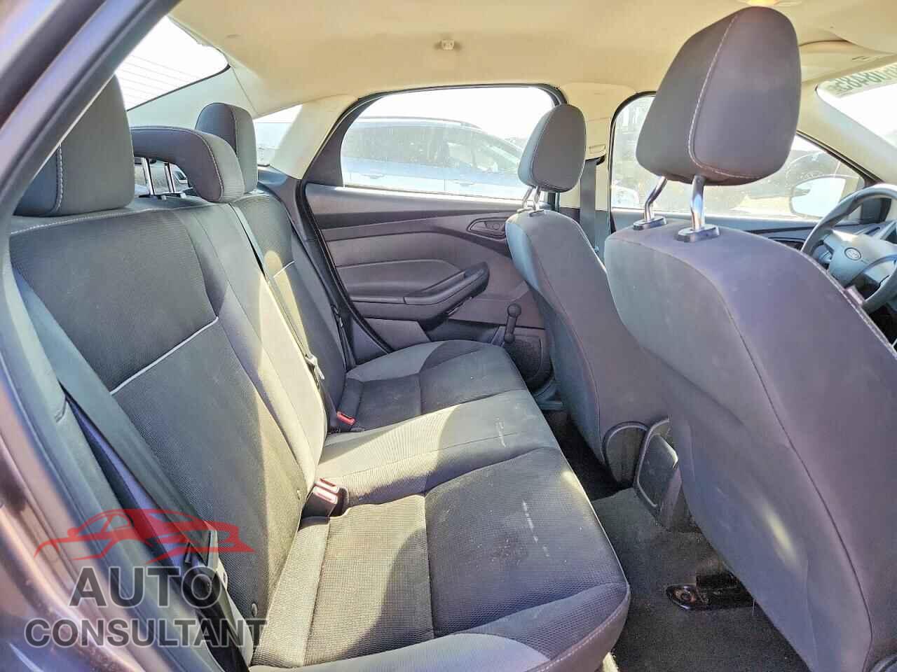 FORD FOCUS 2013 - 1FADP3E24DL373271
