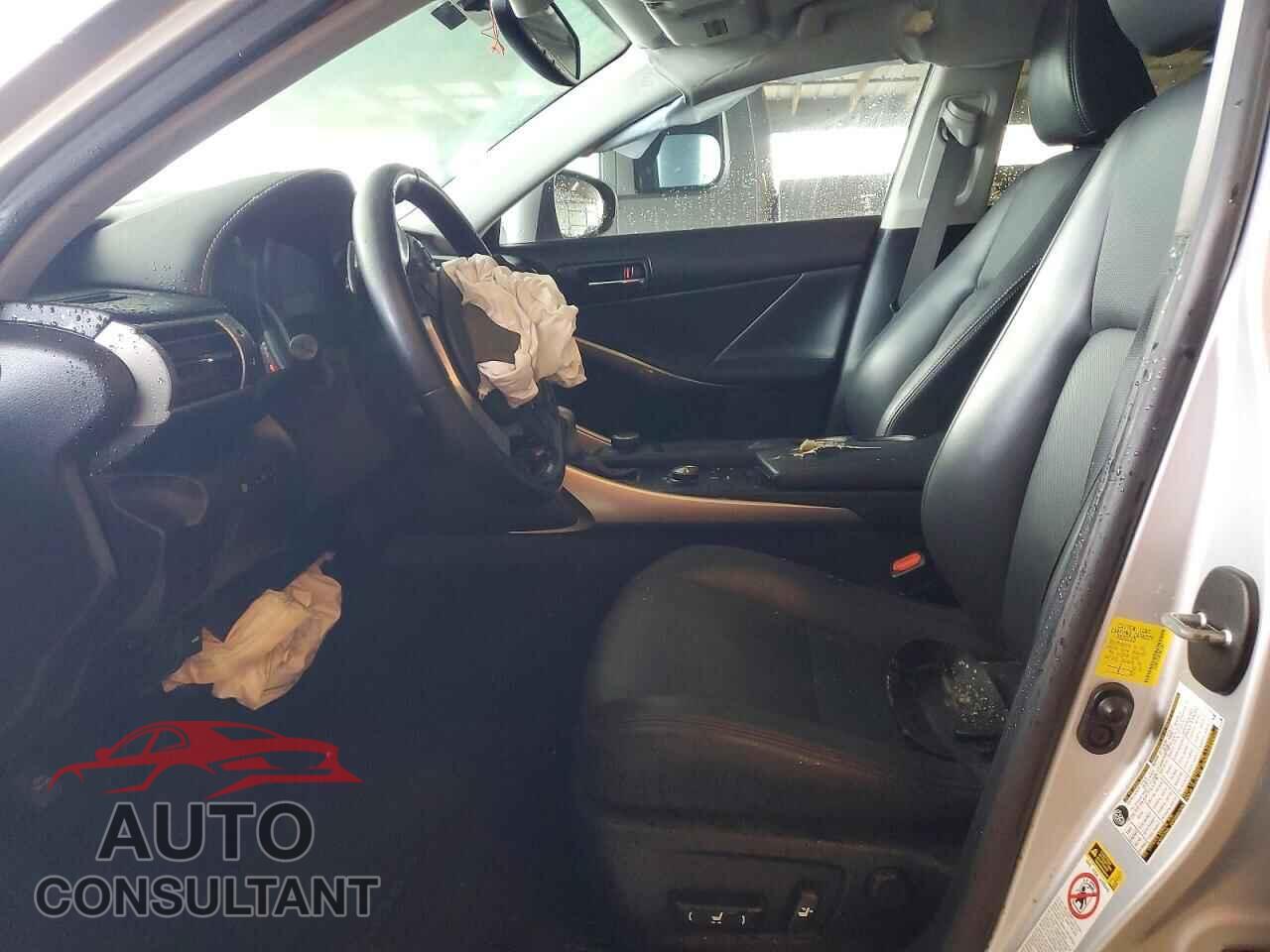 LEXUS IS 2015 - JTHBF1D29F5061141