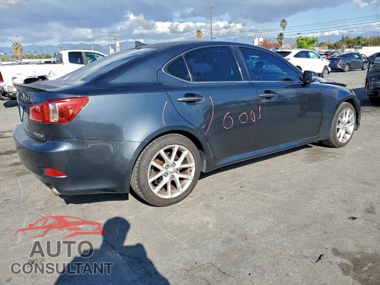 LEXUS IS 2011 - JTHBF5C21B5153492