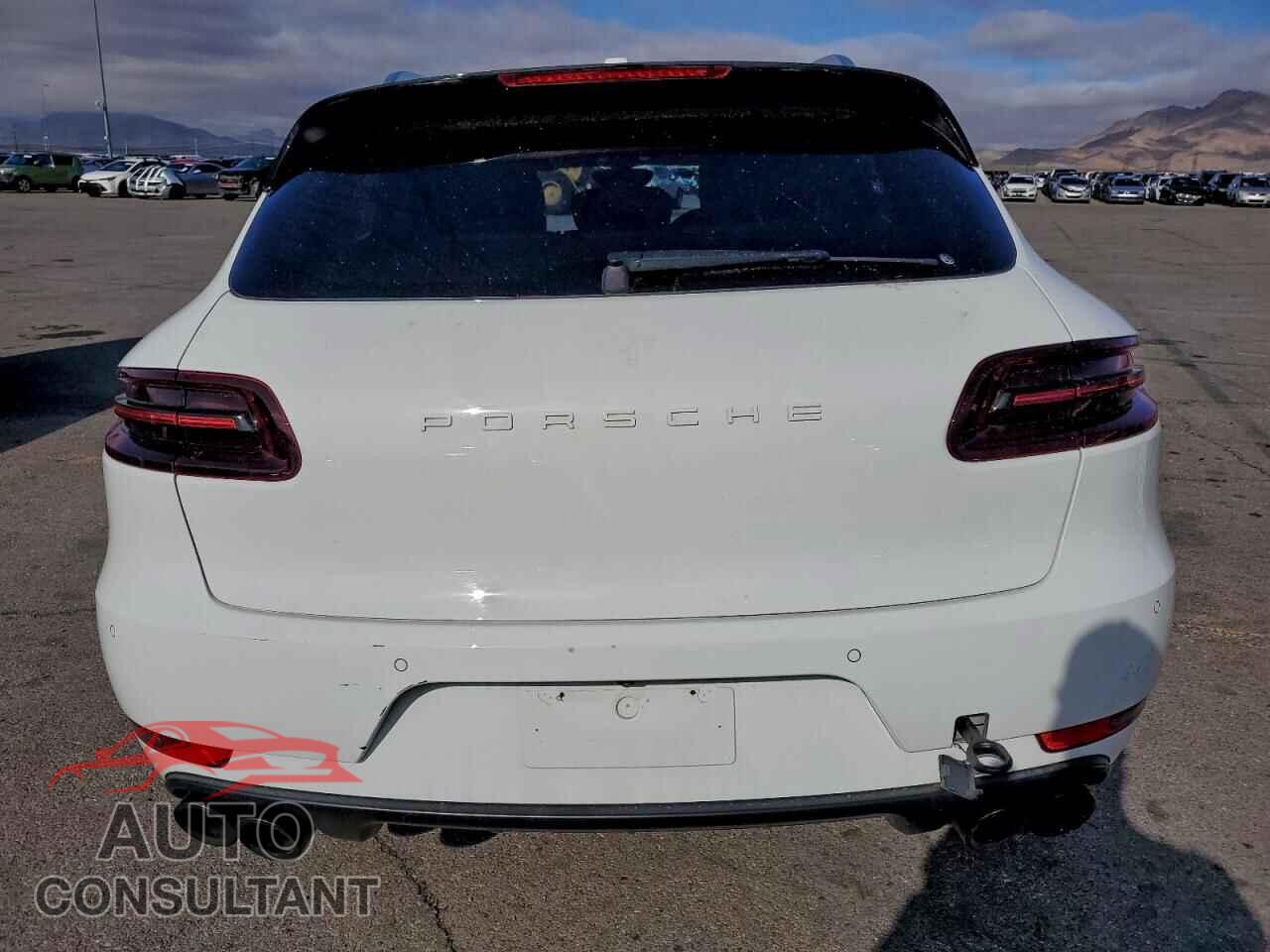 PORSCHE MACAN 2018 - WP1AG2A52JLB64726