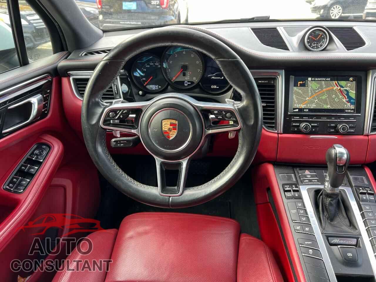PORSCHE MACAN 2016 - WP1AB2A53GLB42337