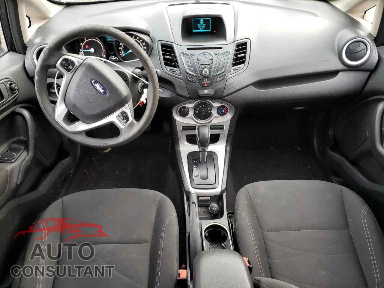 FORD FIESTA 2017 - 3FADP4EJ9HM123607