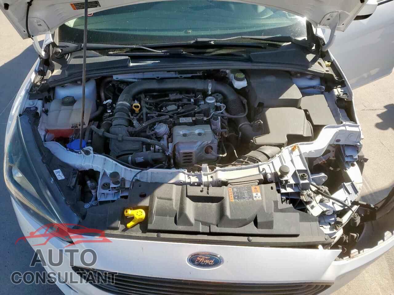 FORD FOCUS 2018 - 1FADP3FE9JL229607