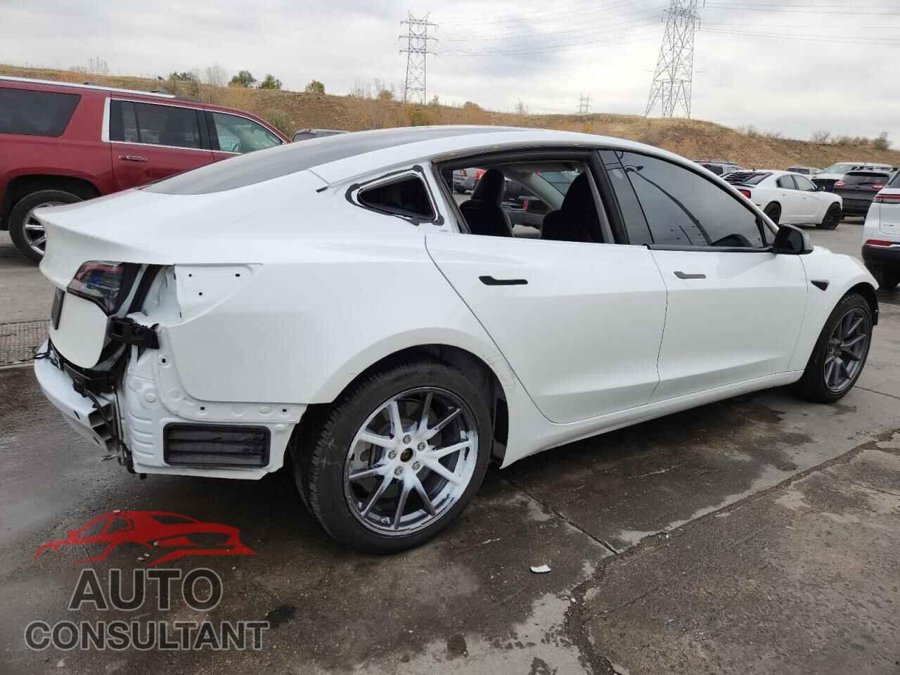 TESLA MODEL 3 2023 - 5YJ3E1EA2PF569899