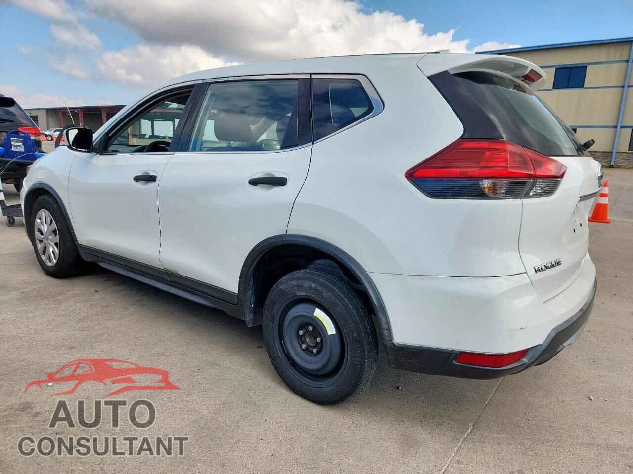 NISSAN ROGUE 2017 - KNMAT2MT6HP521481