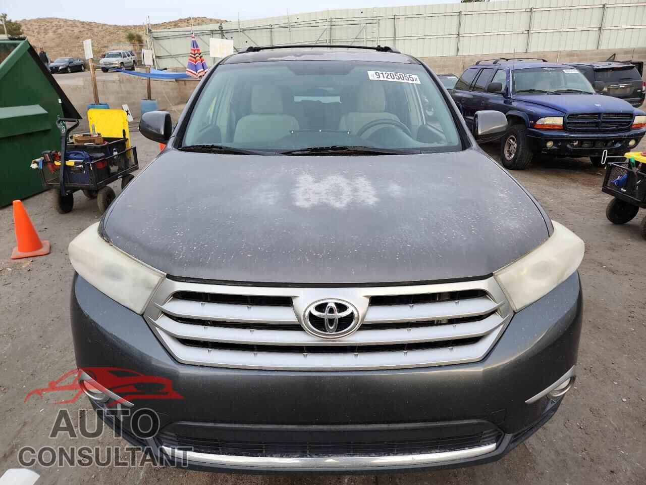 TOYOTA HIGHLANDER 2013 - 5TDBK3EH8DS236899