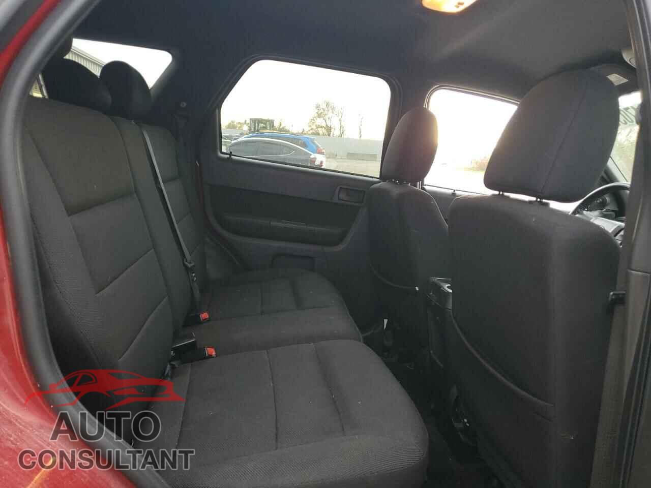 FORD ESCAPE 2009 - 1FMCU03749KC48274