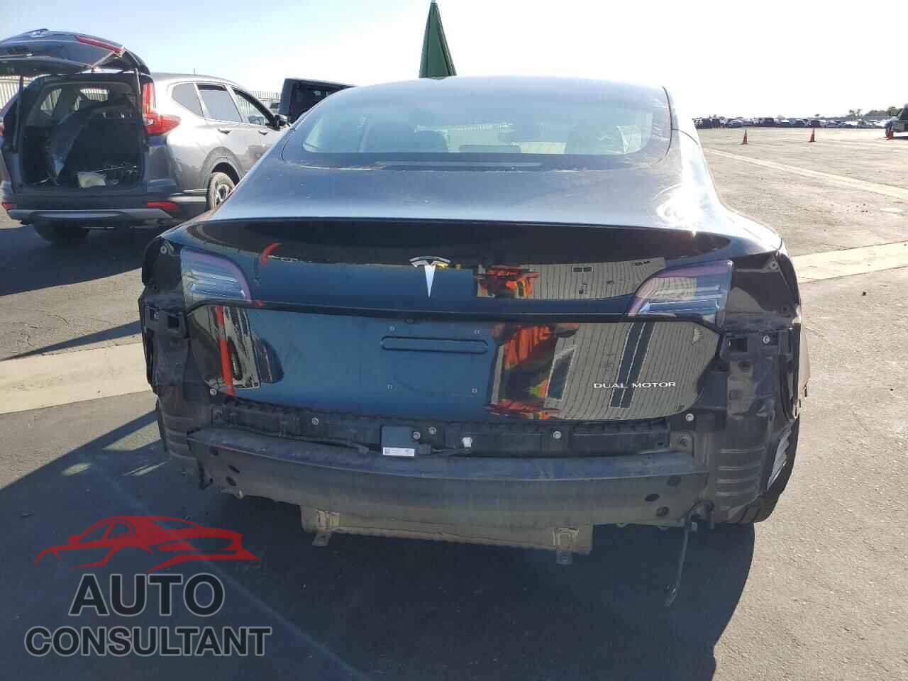 TESLA MODEL 3 2018 - 5YJ3E1EB6JF127188