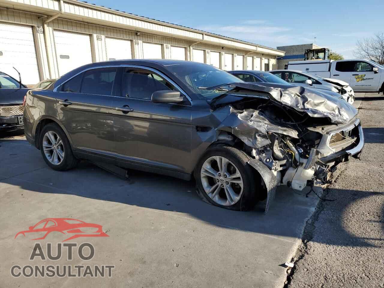 FORD TAURUS 2015 - 1FAHP2D82FG176080