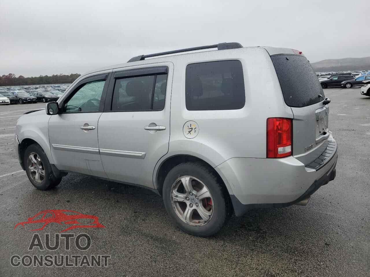 HONDA PILOT 2012 - 5FNYF4H50CB009232