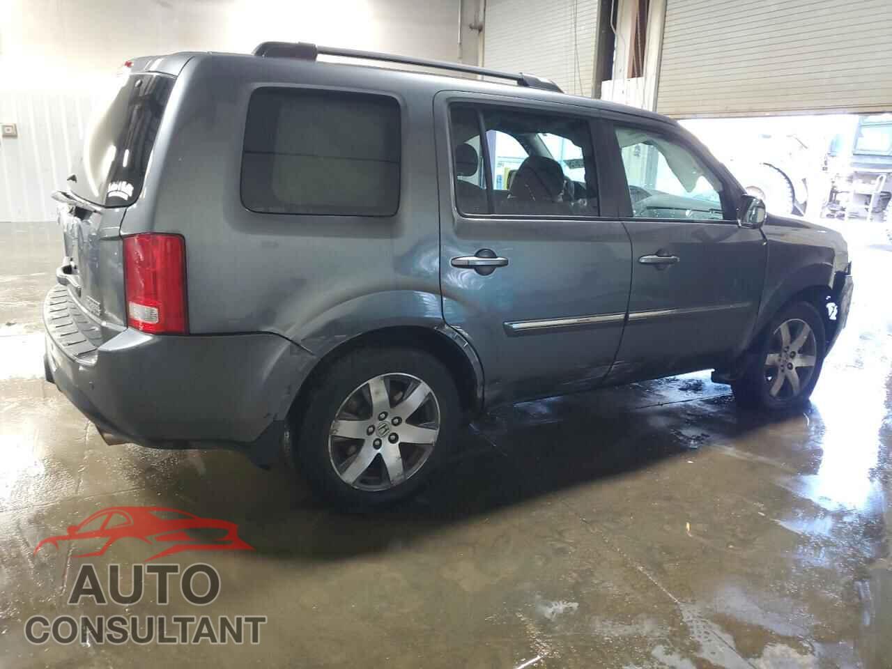 HONDA PILOT 2013 - 5FNYF4H99DB016636