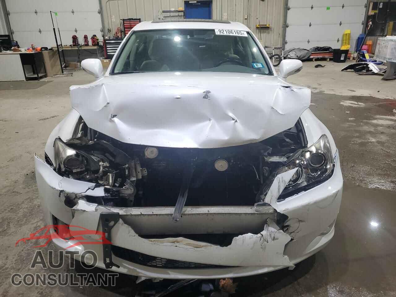 LEXUS IS 2010 - JTHCF5C25A5038039