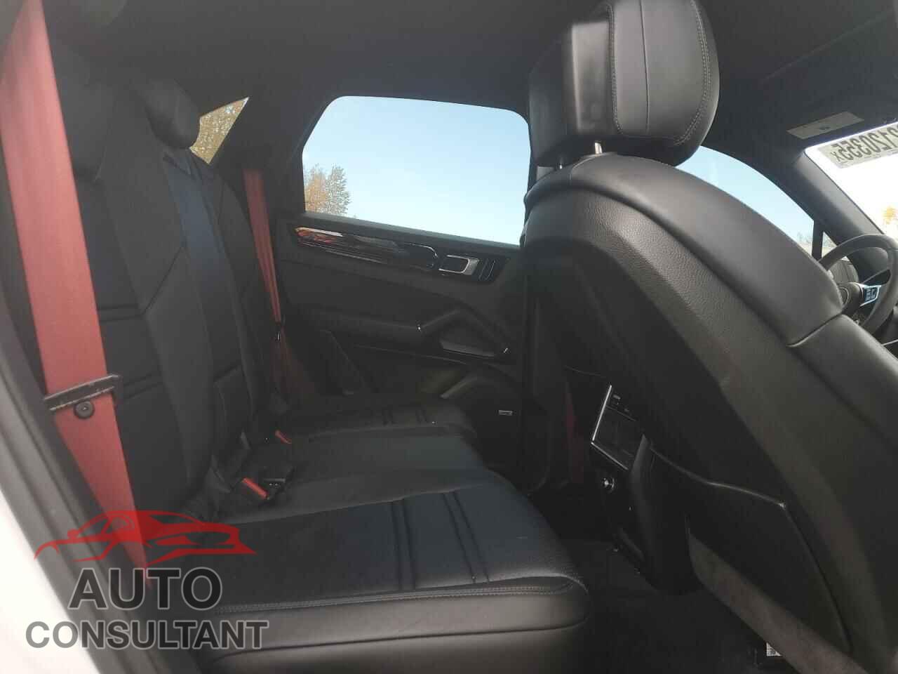 PORSCHE CAYENNE 2019 - WP1AB2AY7KDA65453