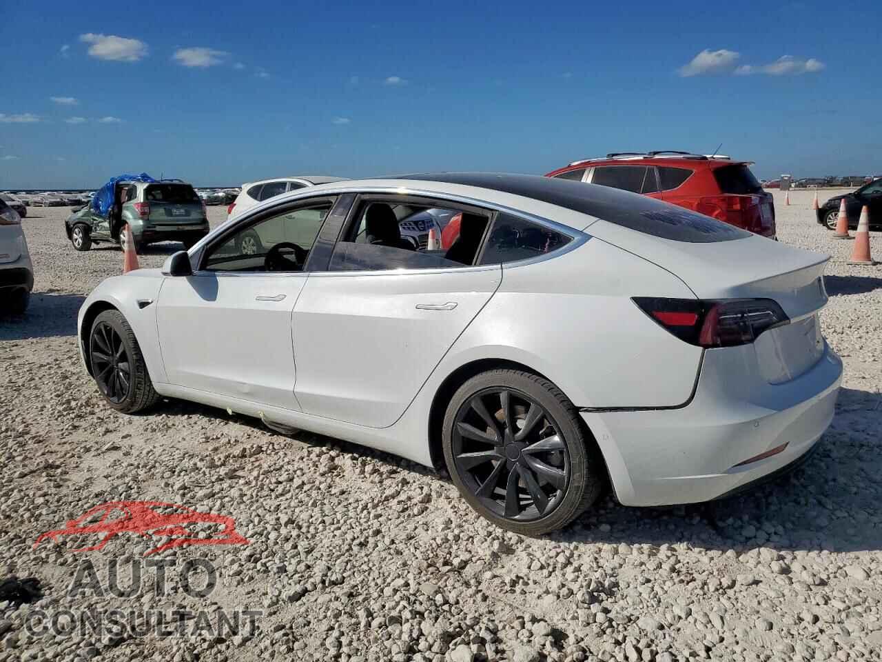 TESLA MODEL 3 2018 - 5YJ3E1EA8JF062352