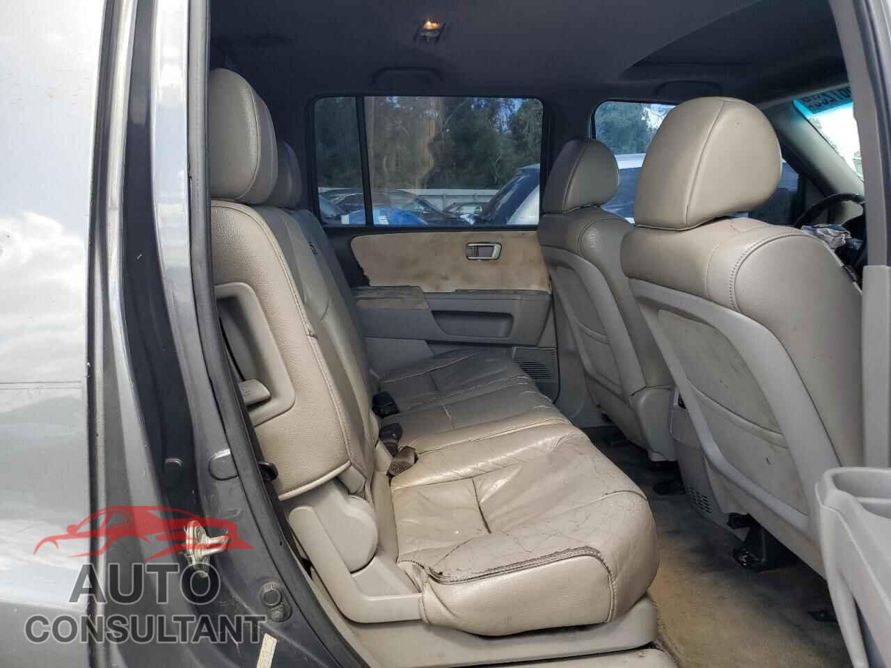 HONDA PILOT 2012 - 5FNYF3H74CB001033
