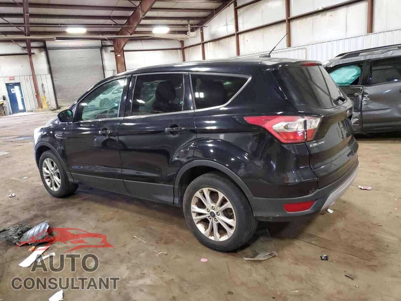 FORD ESCAPE 2017 - 1FMCU9GD8HUB61761