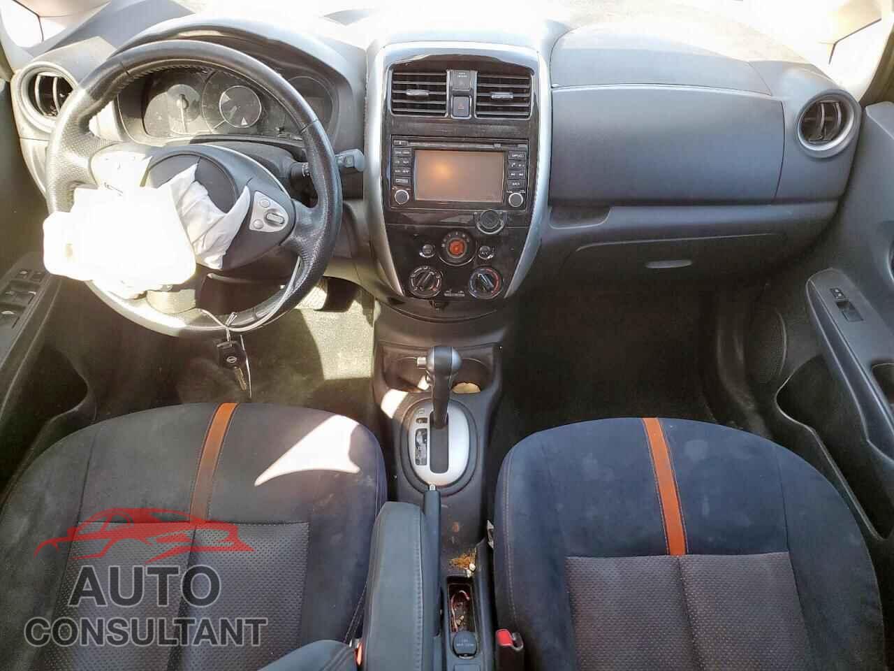 NISSAN VERSA 2015 - 3N1CE2CP6FL429855