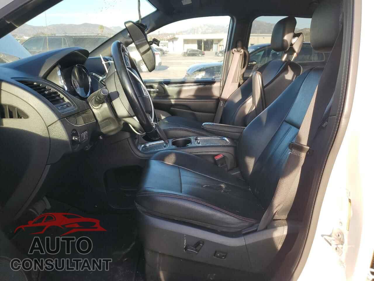DODGE CARAVAN 2018 - 2C4RDGEG2JR250664
