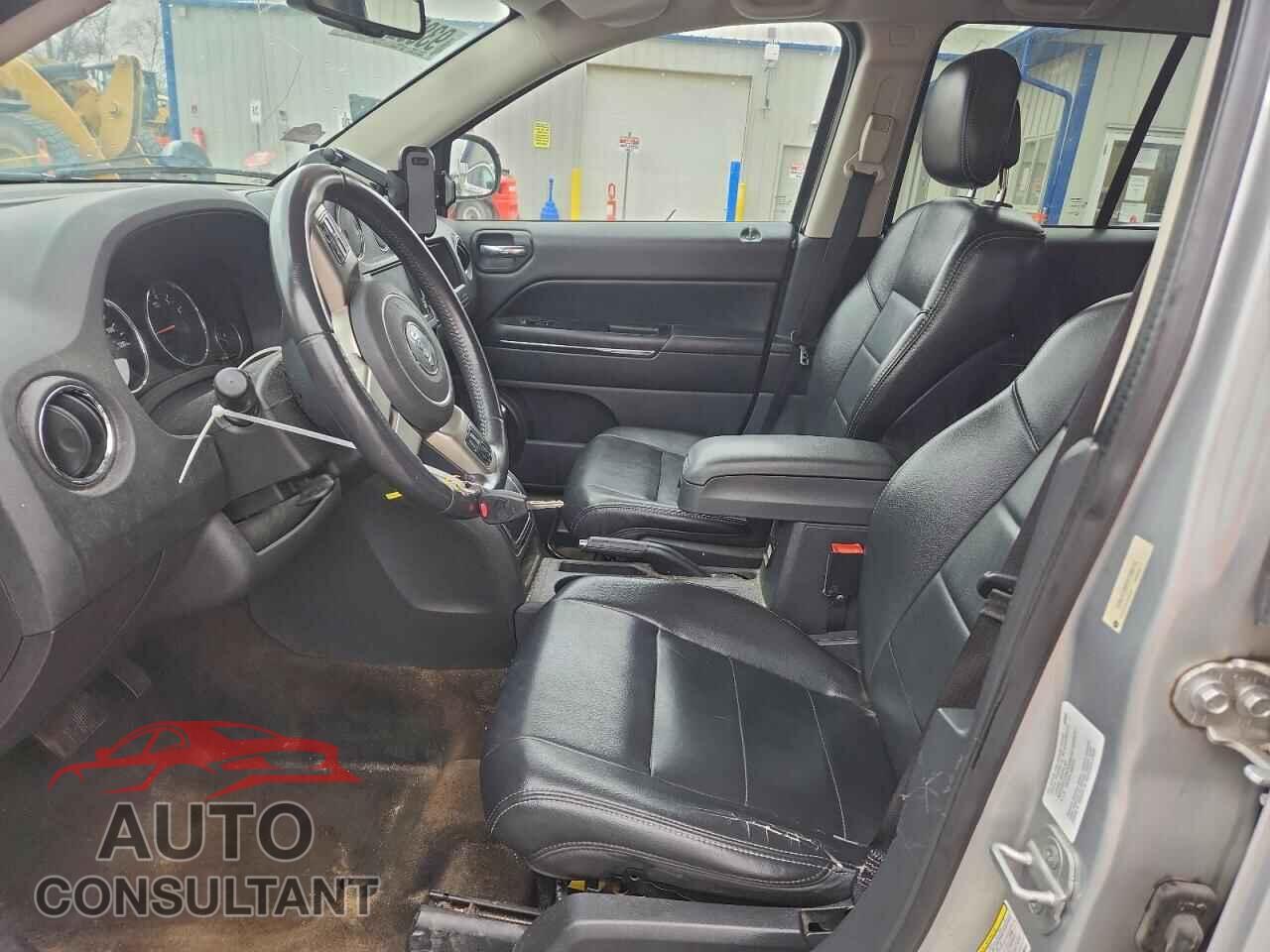 JEEP COMPASS 2013 - 1C4NJCCB6DD256014