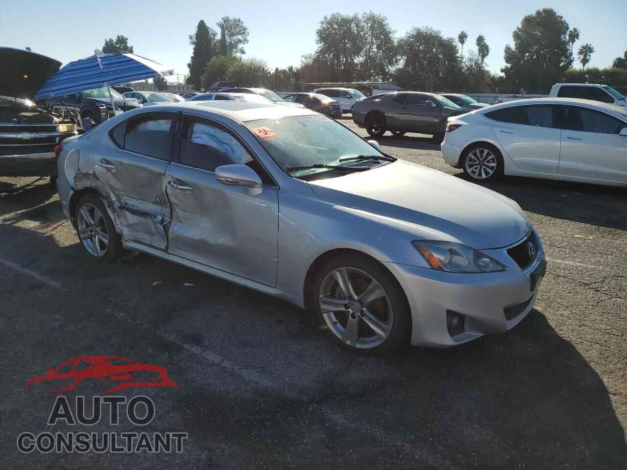 LEXUS IS 2011 - JTHBF5C24B2100951