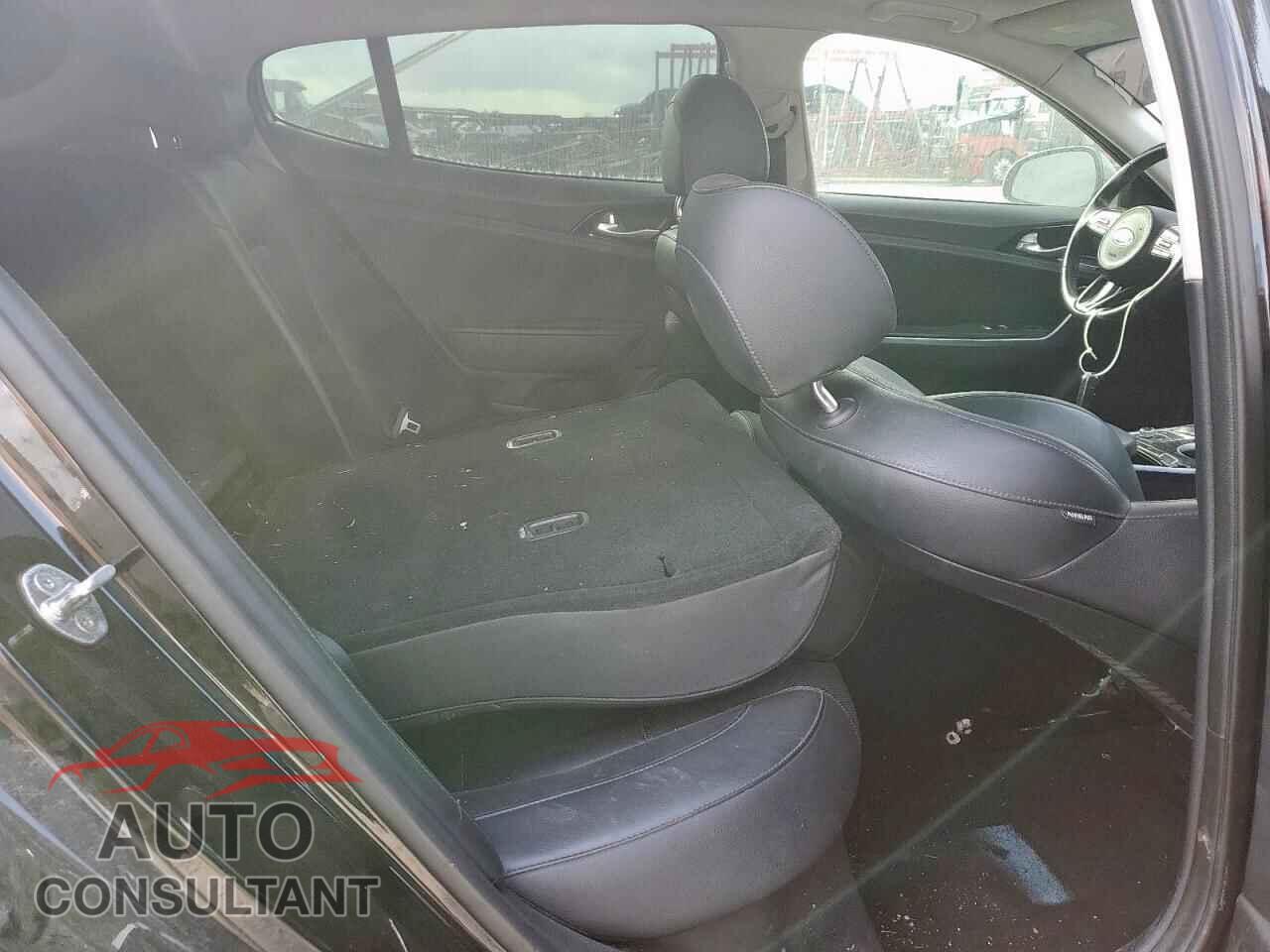 KIA STINGER 2018 - KNAE25LA2J6014396