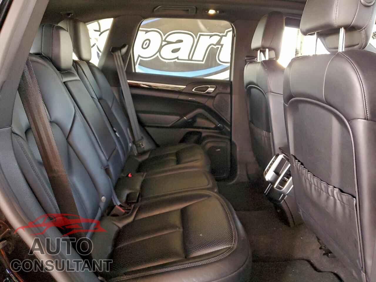 PORSCHE CAYENNE 2016 - WP1AA2A2XGKA15762