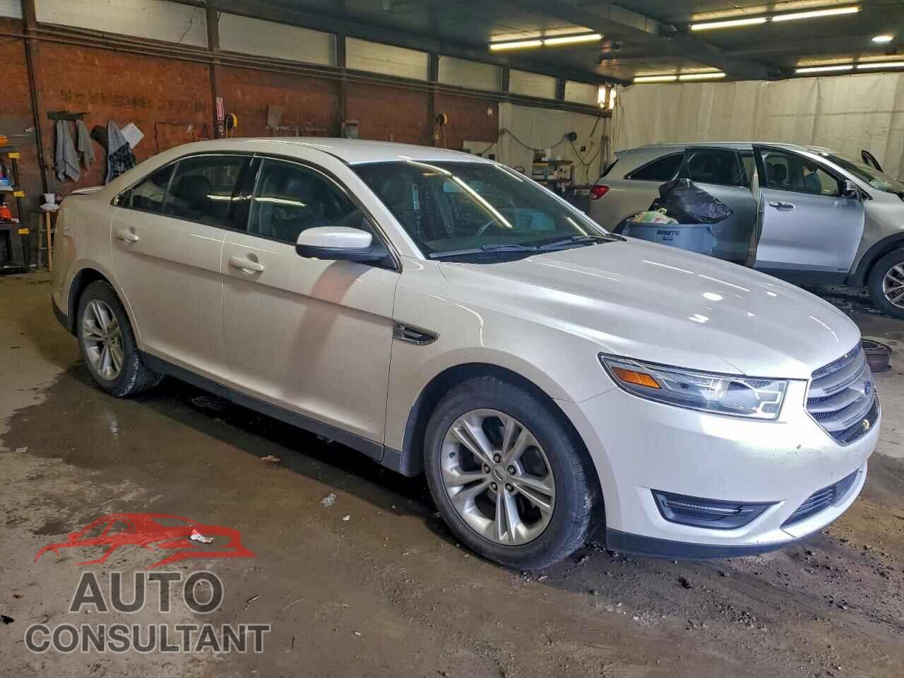 FORD TAURUS 2014 - 1FAHP2E84EG108344