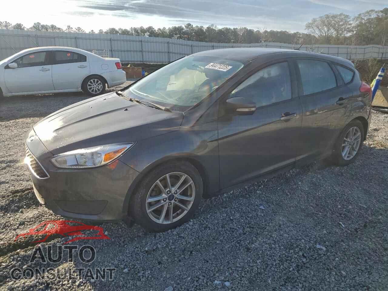FORD FOCUS 2017 - 1FADP3K21HL278922
