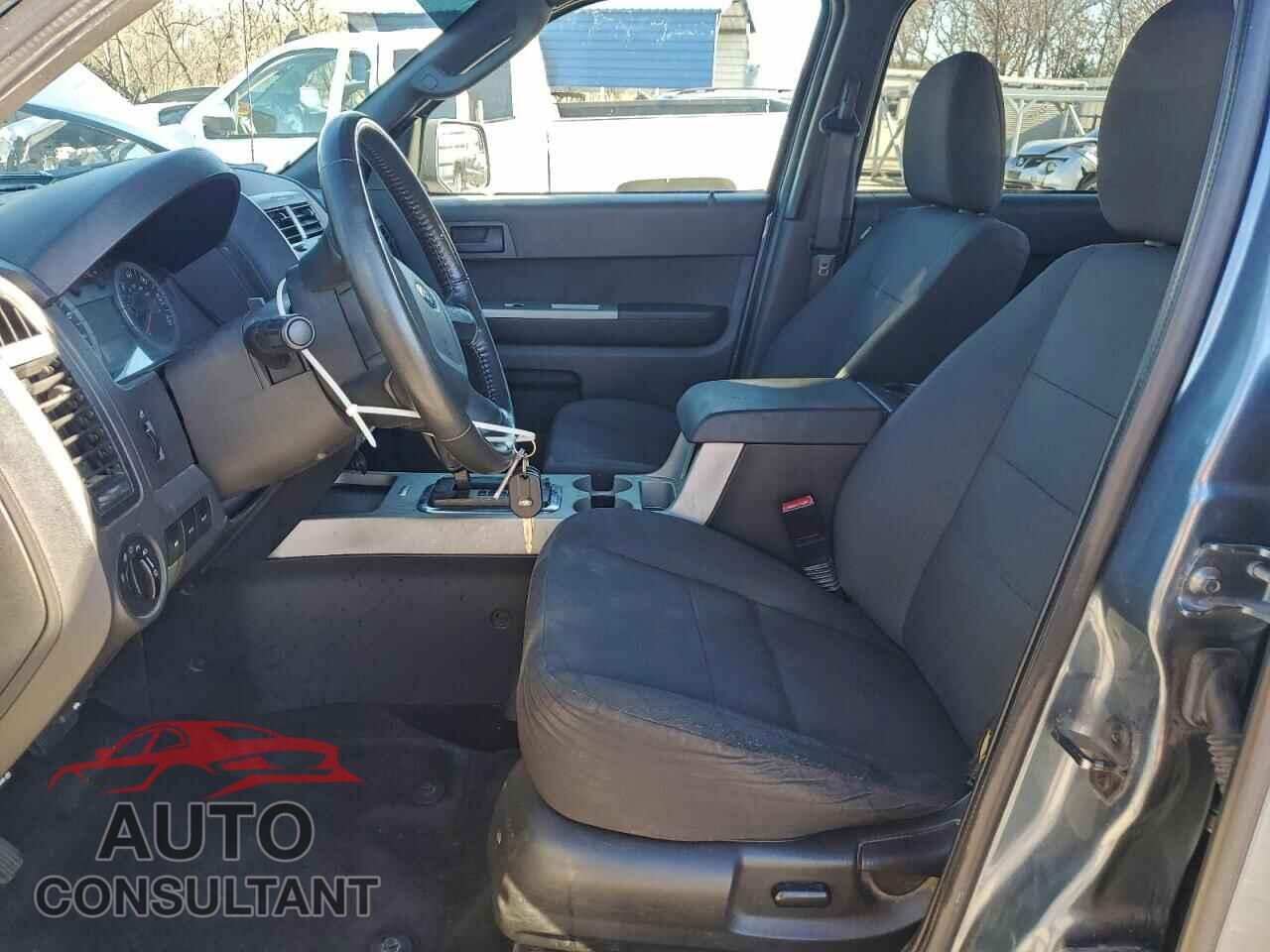 FORD ESCAPE 2011 - 1FMCU0DG2BKB24637