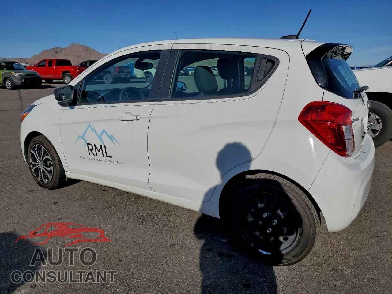 CHEVROLET SPARK 2018 - KL8CB6SA8JC474271