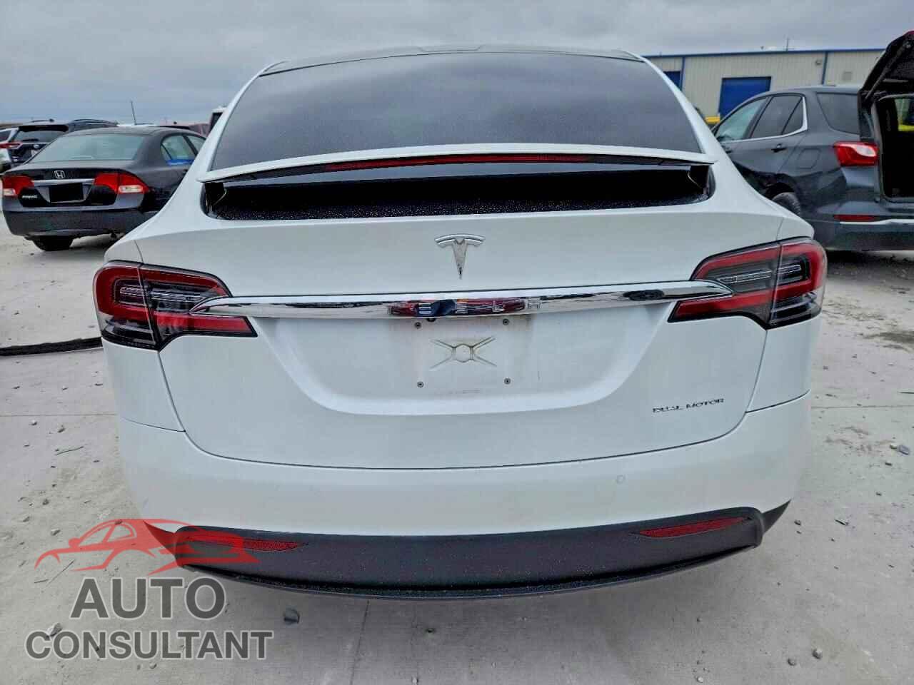 TESLA MODEL X 2020 - 5YJXCAE24LF261689
