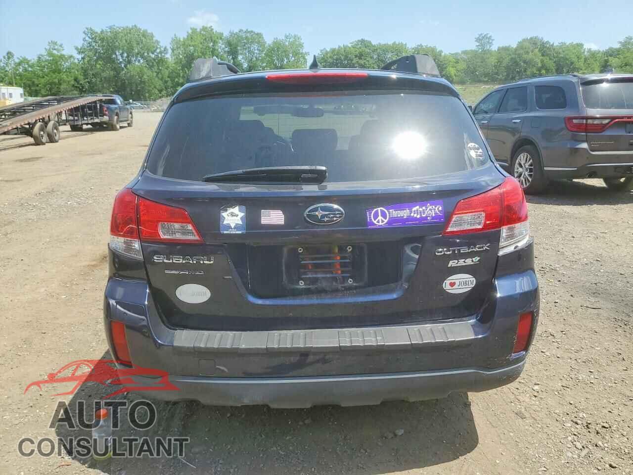 SUBARU OUTBACK 2014 - 4S4BRBLC4E3202048