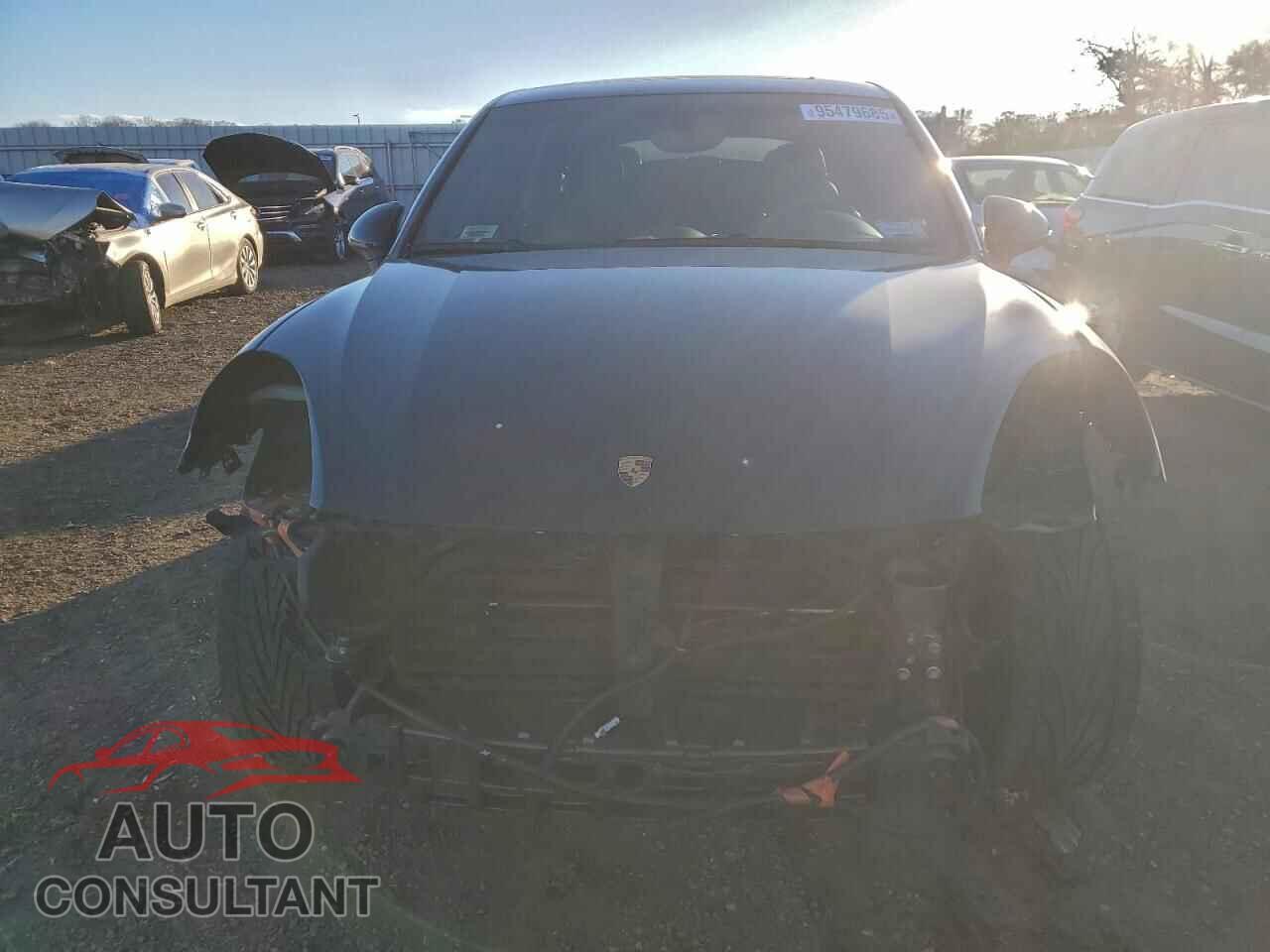 PORSCHE CAYENNE 2017 - WP1AA2A26HKA86068