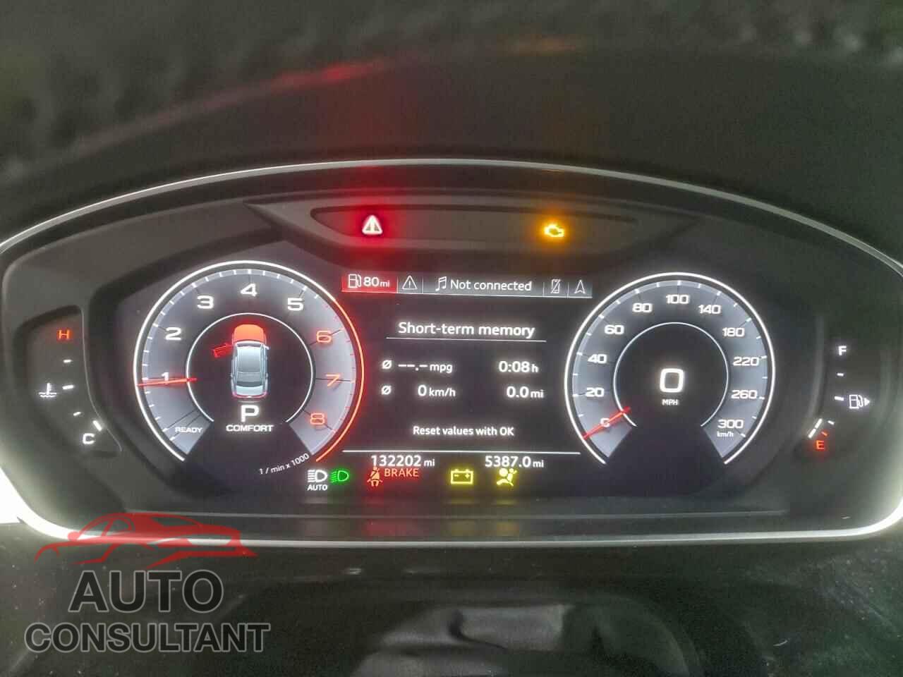 AUDI A8 2019 - WAU8DAF81KN009285