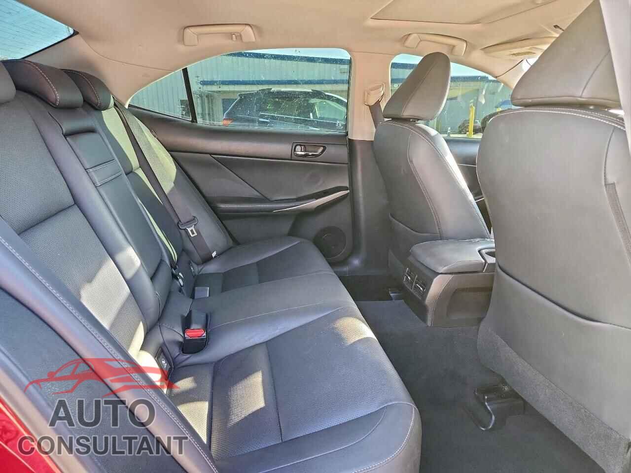 LEXUS IS 2015 - JTHBF1D20F5078698