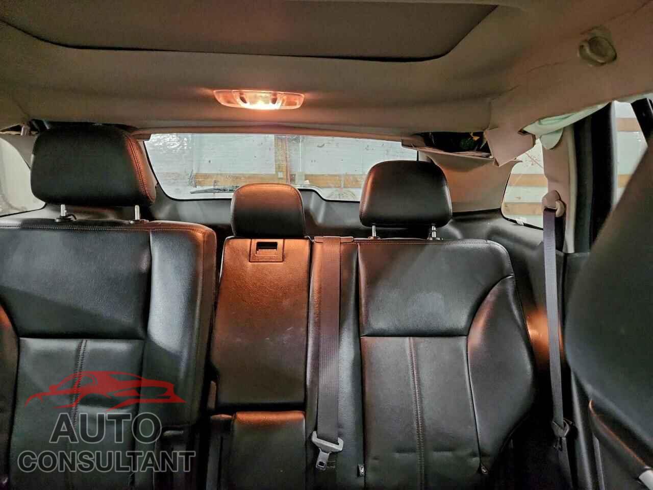 FORD EDGE 2011 - 2FMDK4JC9BBB10490