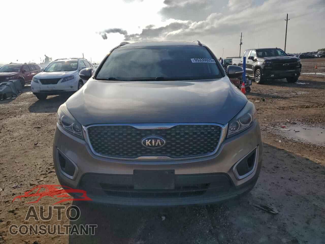 KIA SORENTO 2017 - 5XYPGDA51HG334376