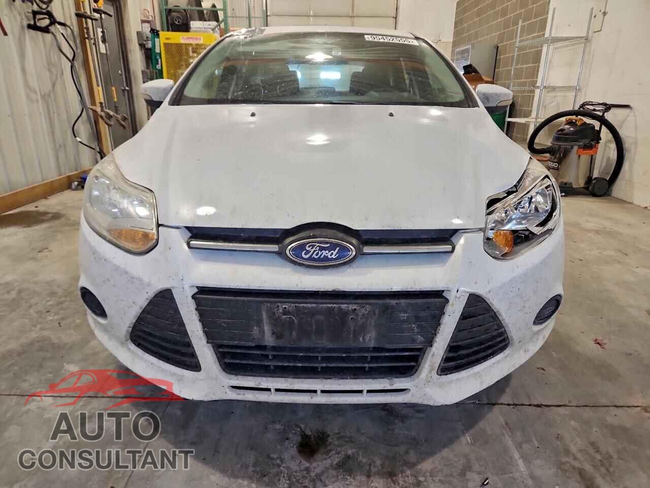 FORD FOCUS 2014 - 1FADP3K22EL270033